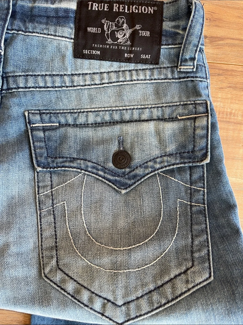 NWT True Religion Slim Fit Light Blue Washed Jeans Size W30